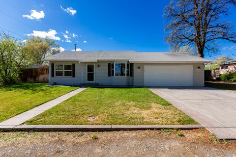 Photo of 309 W Highland Drive, Grand Junction, CO 81503 (MLS # 20261503)