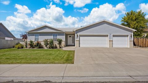 Photo of 609 Landon Court, Grand Junction, CO 81504 (MLS # 20261972)