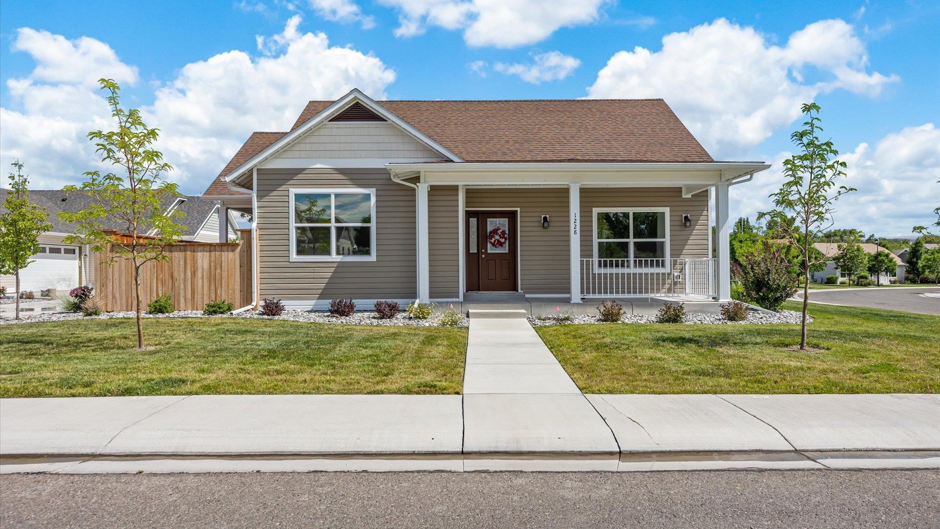 1228 Periwinkle Court