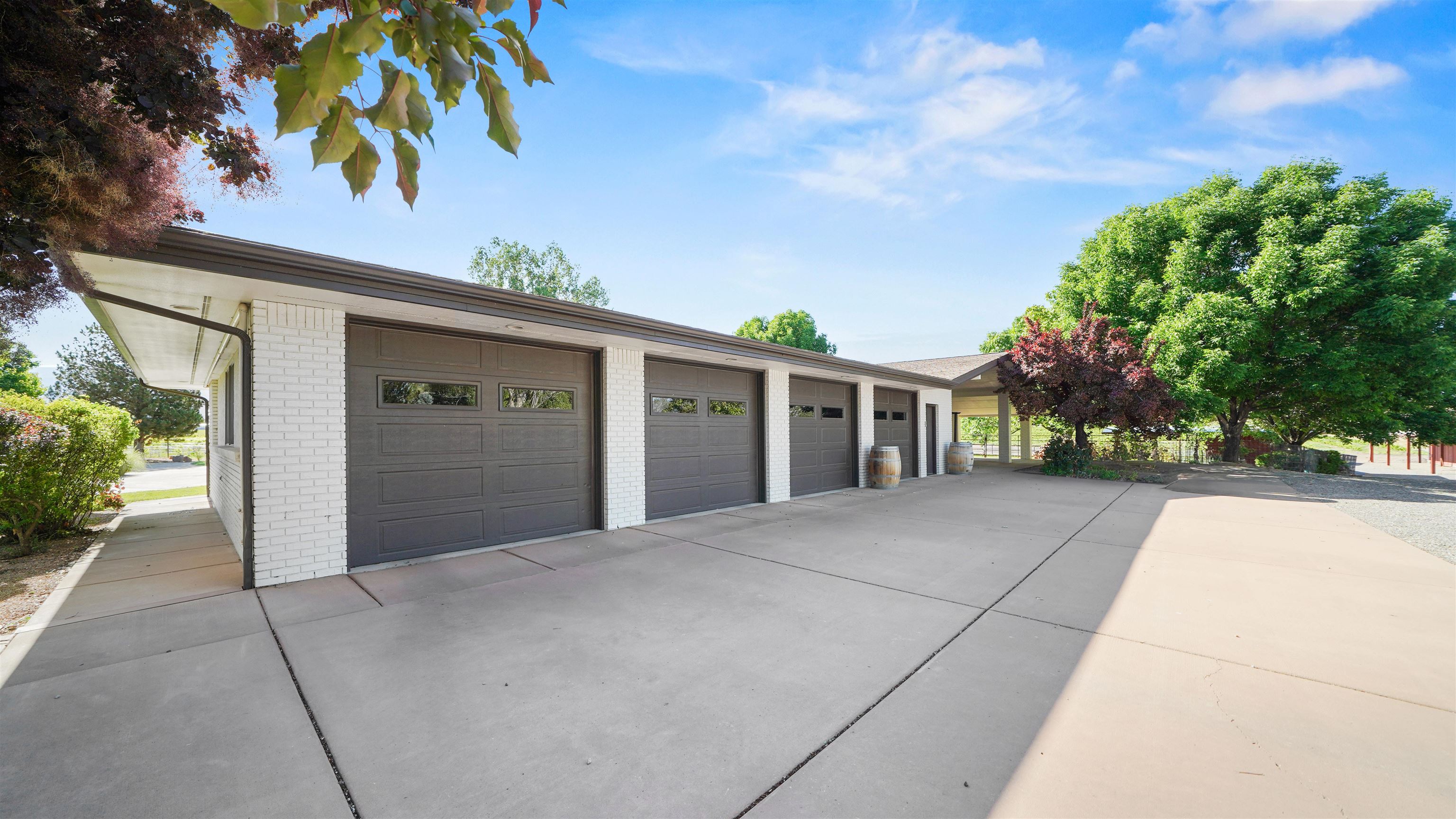 Palisade, Colorado, 81526, United States, 5 Bedrooms Bedrooms, ,5 BathroomsBathrooms,Residential,Active,2008295