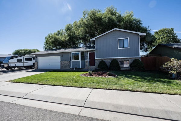 3283 SHADOW RIDGE CT, CLIFTON, CO 81520 - Image db024f81d3f979c116a3beb7838e8eea/572984858