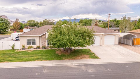 Photo of 656 Huntington Road, Grand Junction, CO 81504 (MLS # 20263788)