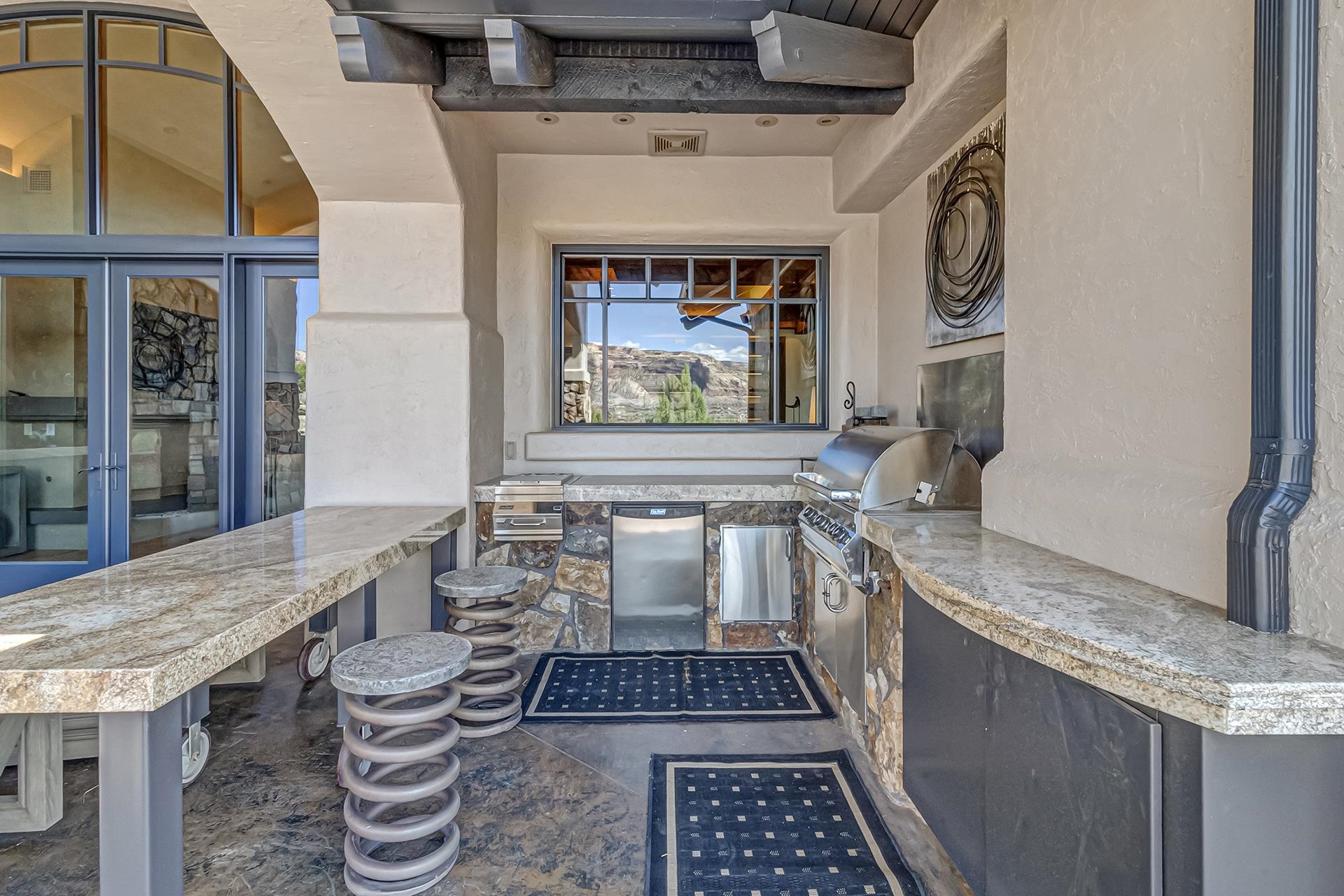 Grand Junction, Colorado, 81507, United States, 4 Bedrooms Bedrooms, ,5 BathroomsBathrooms,Residential,Active,2052069