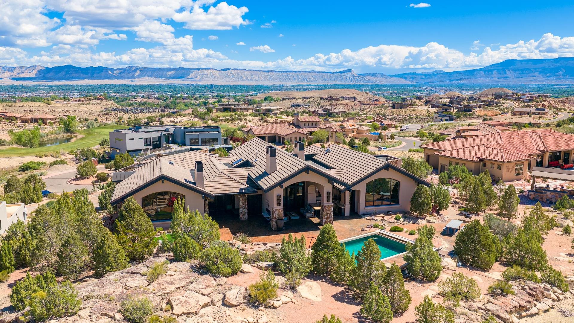 Grand Junction, Colorado, 81507, United States, 4 Bedrooms Bedrooms, ,5 BathroomsBathrooms,Residential,Active,2052069