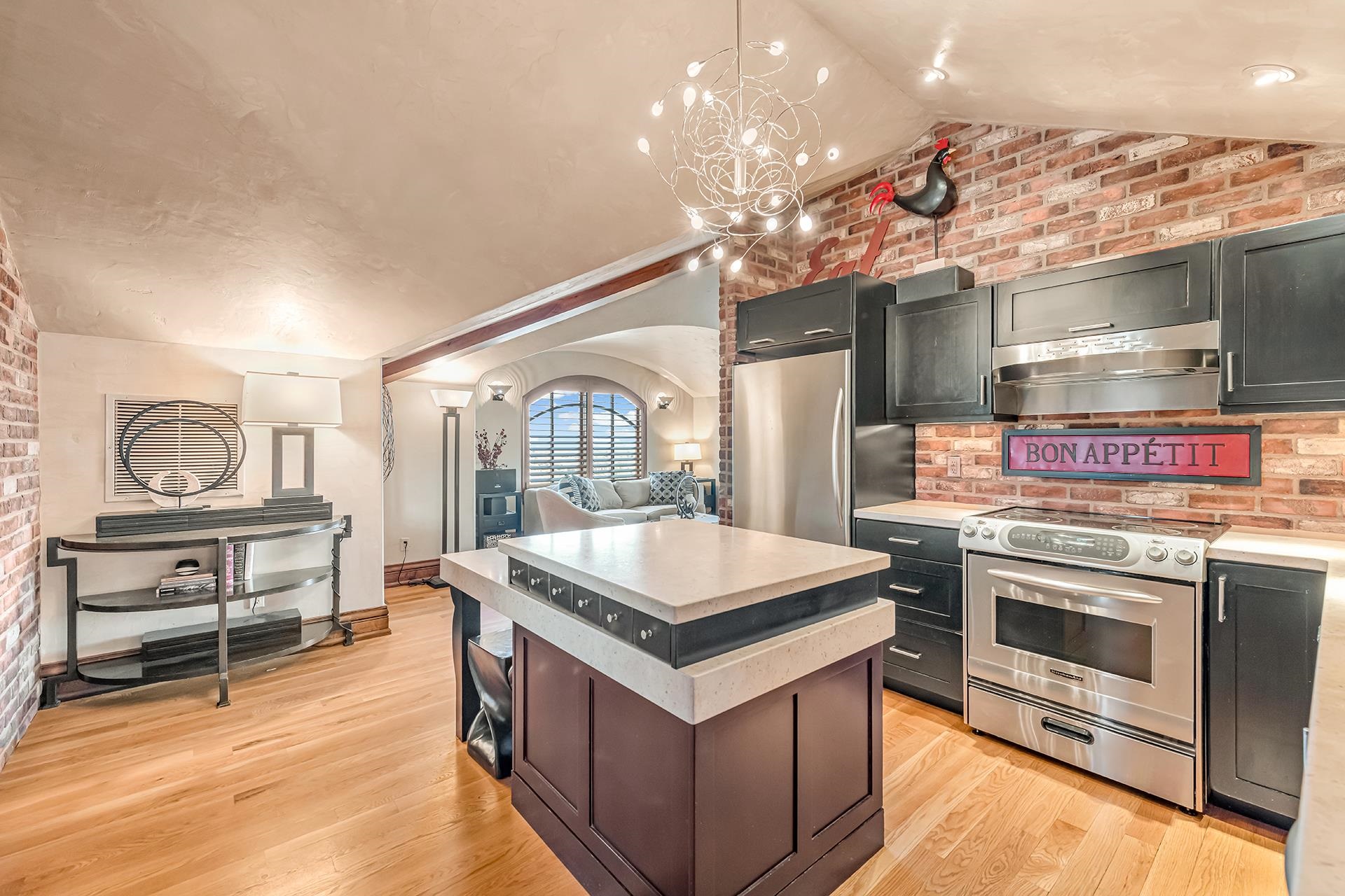 Grand Junction, Colorado, 81507, United States, 4 Bedrooms Bedrooms, ,5 BathroomsBathrooms,Residential,Active,2052069