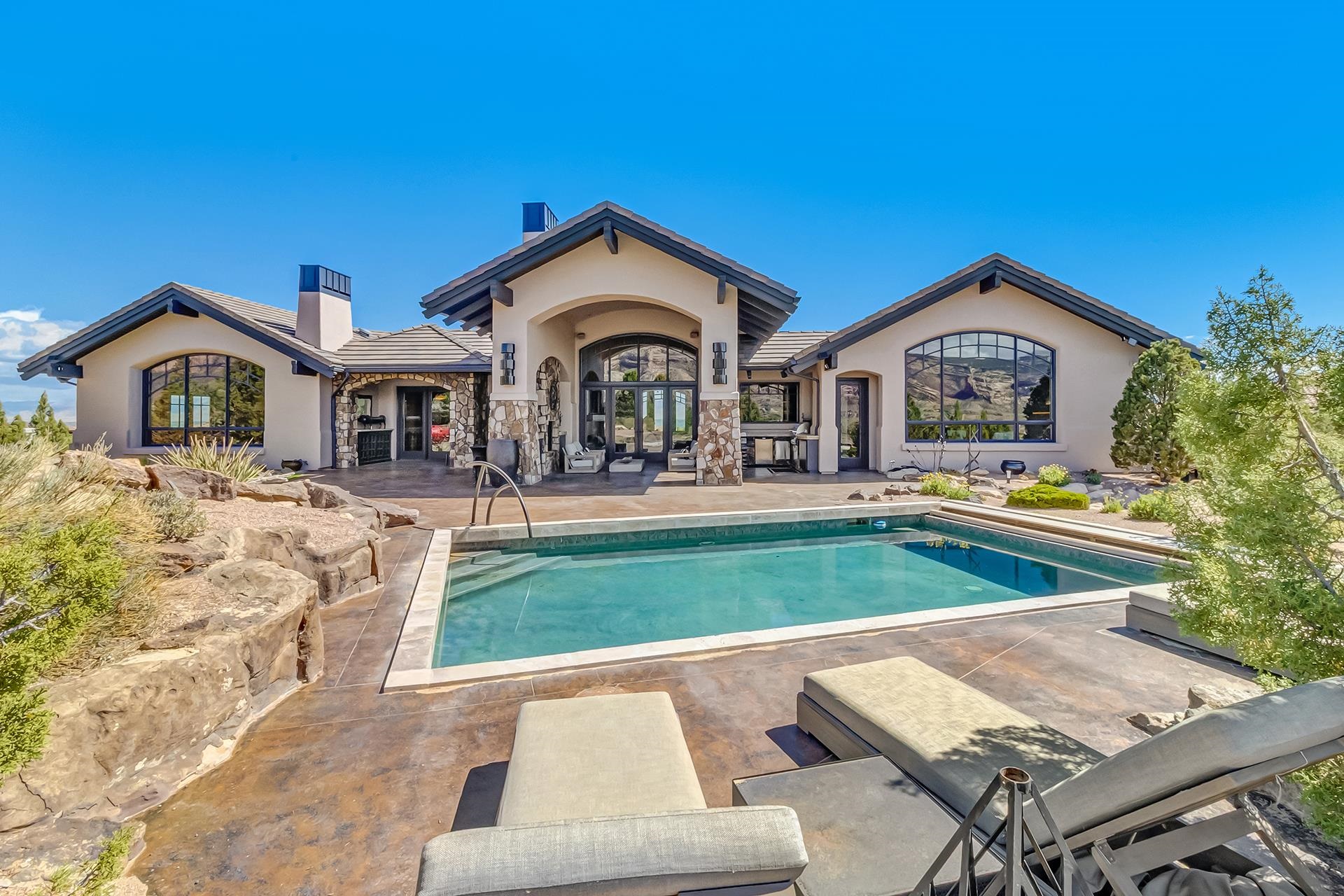 Grand Junction, Colorado, 81507, United States, 4 Bedrooms Bedrooms, ,5 BathroomsBathrooms,Residential,Active,2052069