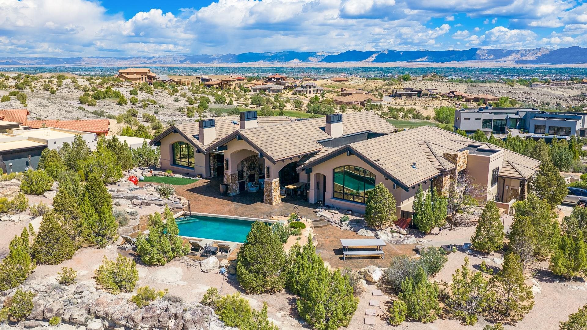 2321 Meridian Ct, Grand Junction, CO, 81507, USA, 4 Bedrooms Bedrooms, ,5 BathroomsBathrooms,Residential,Active,2321 Meridian Ct,20262101