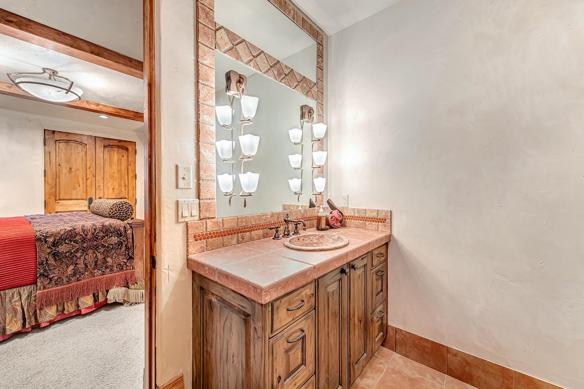 Grand Junction, Colorado, 81507, United States, 4 Bedrooms Bedrooms, ,5 BathroomsBathrooms,Residential,Active,2052069