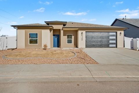 Photo of 3300 Pyrus Street, Clifton, CO 81520 (MLS # 20261114)