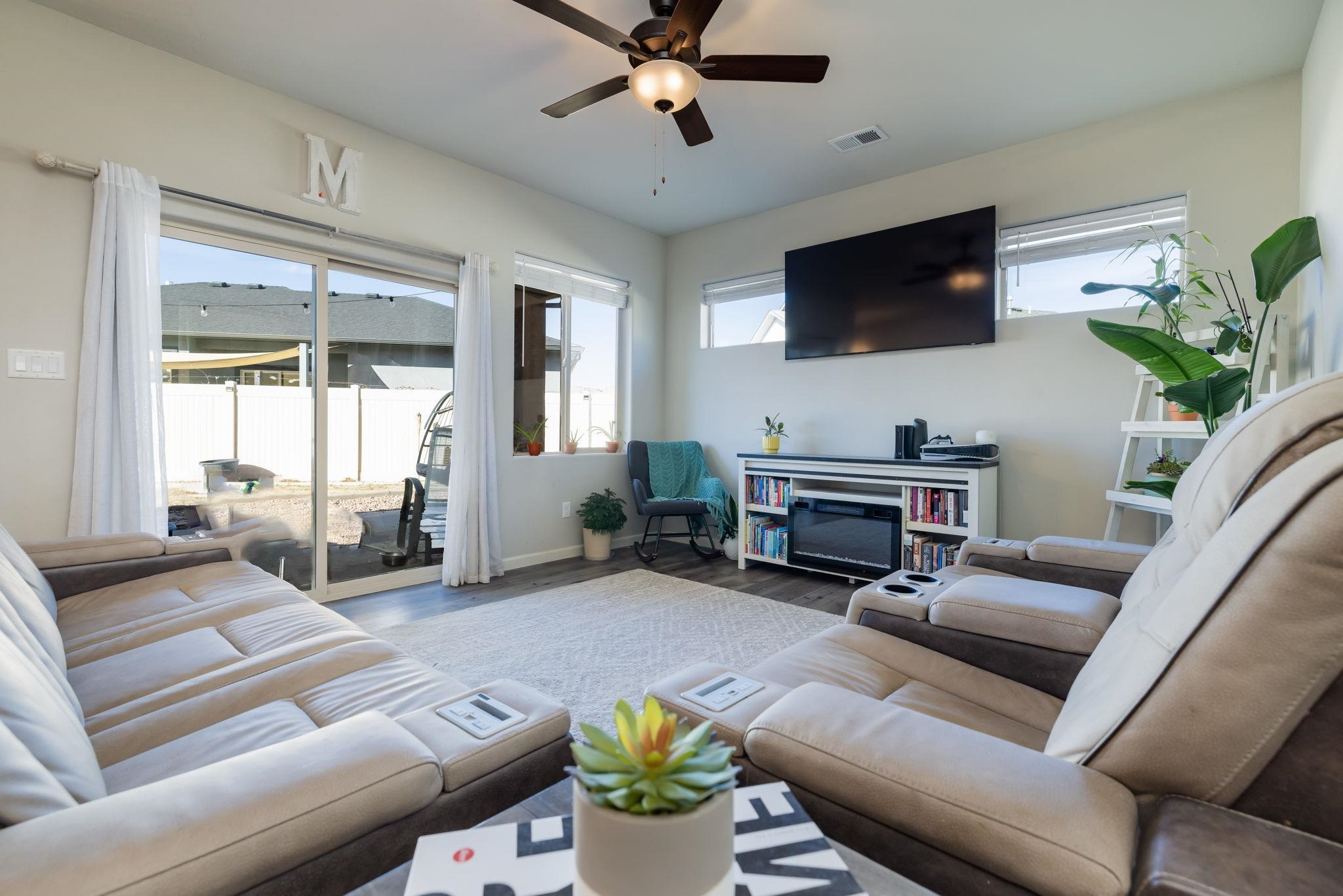 Grand Junction, Colorado 81504, United States, 3 Bedrooms Bedrooms, ,2 BathroomsBathrooms,Residential,Active,2605