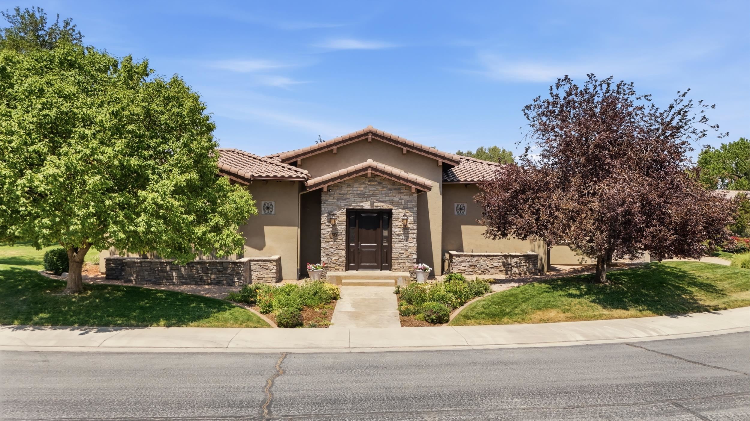 423 High Pointe Cir, Grand Junction, CO, 81507, USA, 3 Bedrooms Bedrooms, ,3 BathroomsBathrooms,Residential,Active,423 High Pointe Cir,20263892