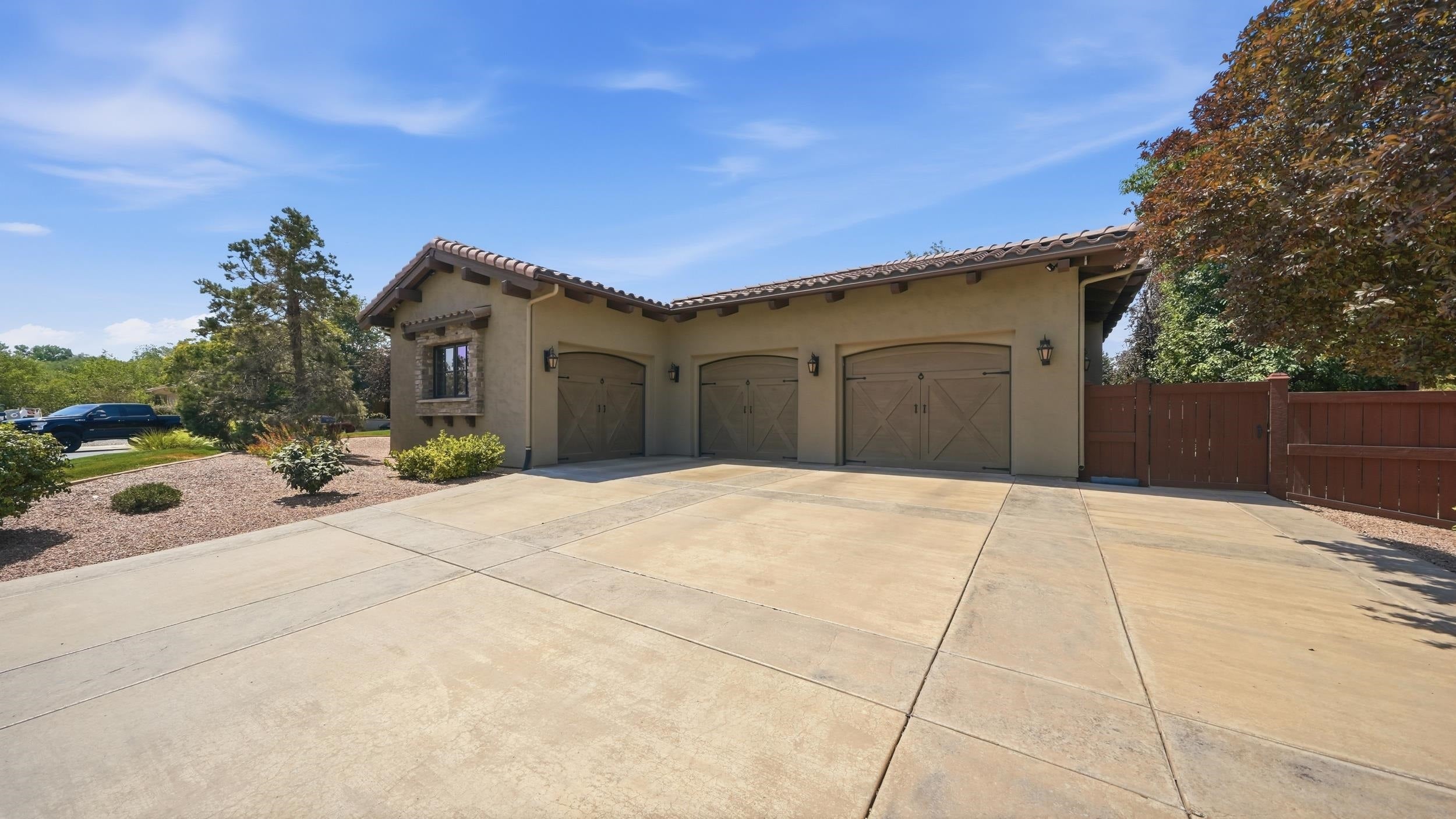 423 High Pointe Cir, Grand Junction, CO, 81507, USA, 3 Bedrooms Bedrooms, ,3 BathroomsBathrooms,Residential,Active,423 High Pointe Cir,20263892