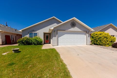 Photo of 555 Acacia Avenue, Grand Junction, CO 81504 (MLS # 20262327)
