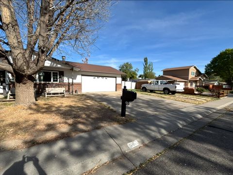 Photo of 584 Stanford Way, Grand Junction, CO 81504 (MLS # 20261830)