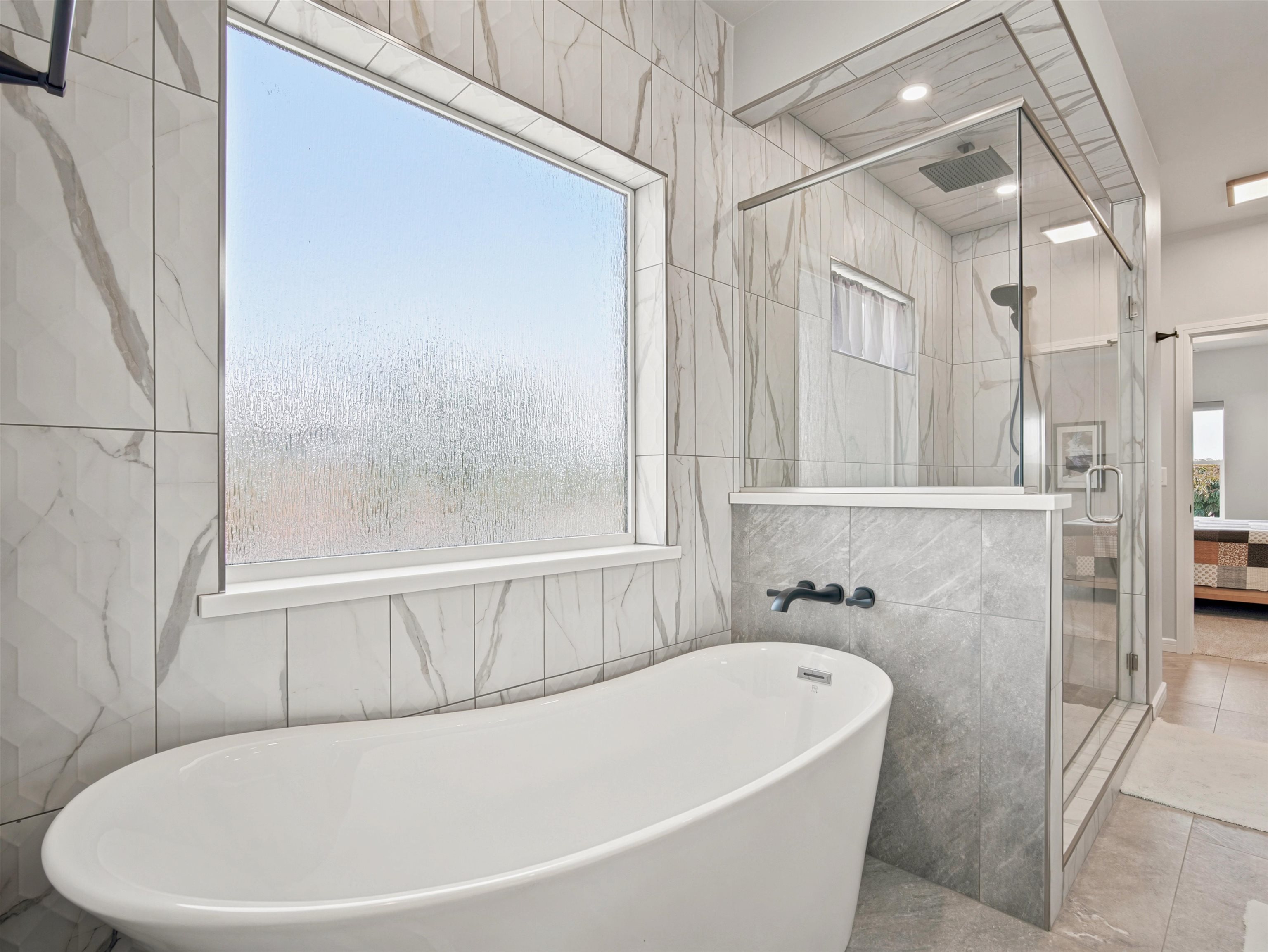 Experience luxury living in one of the Grand Valleys beautiful golf co – image 16