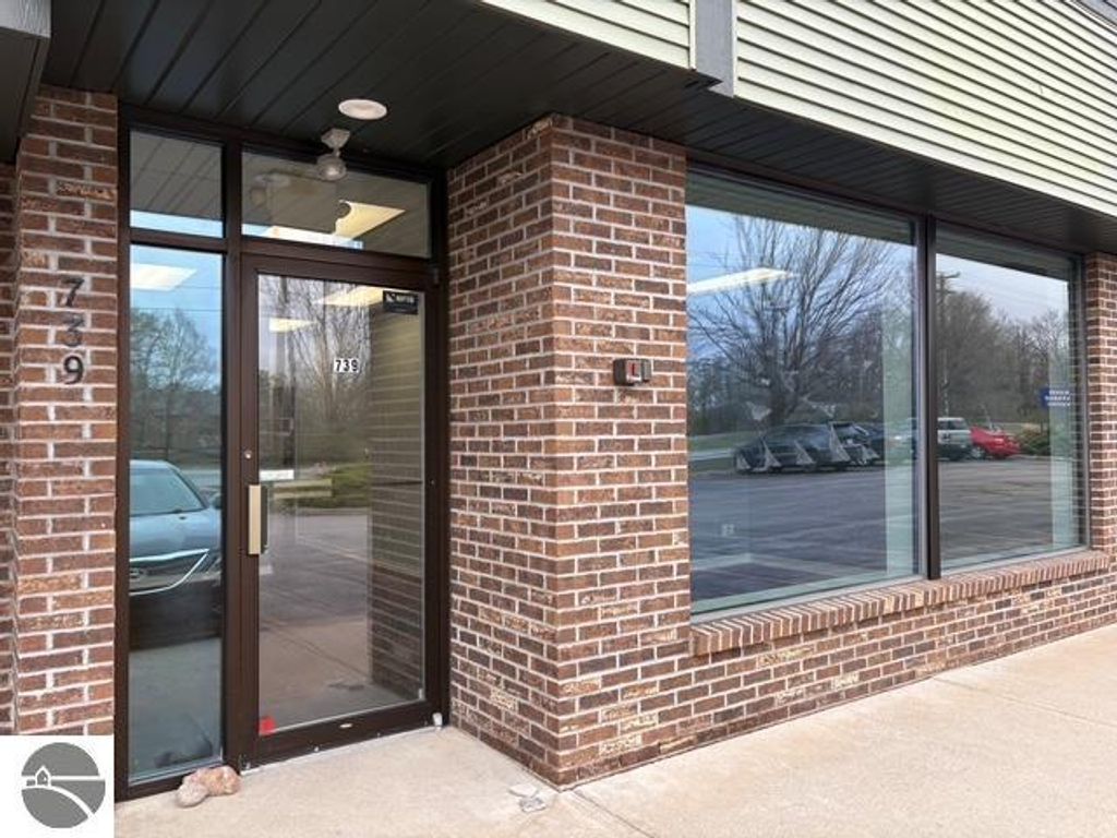 Photo of 739 Woodmere Avenue #3, Traverse City, MI 49686 (MLS # 1933386)