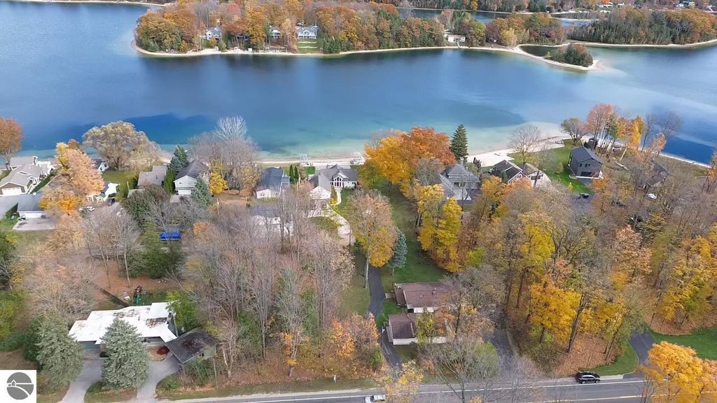 Photo of 220 NW Silver Lake Road, Traverse City, MI 49685 (MLS # 1940264)