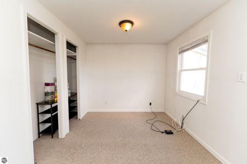 Tiny photo for 3949 Bard Road, Beaverton, MI 48612 (MLS # 1940209)