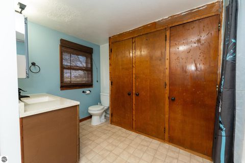 Tiny photo for 3949 Bard Road, Beaverton, MI 48612 (MLS # 1940209)