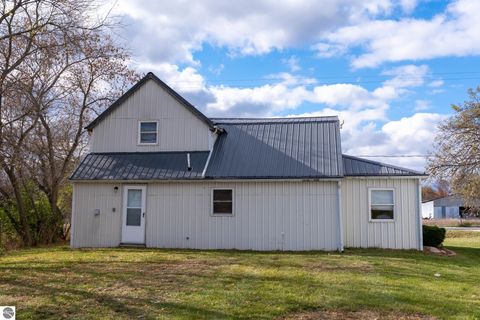 Tiny photo for 3949 Bard Road, Beaverton, MI 48612 (MLS # 1940209)