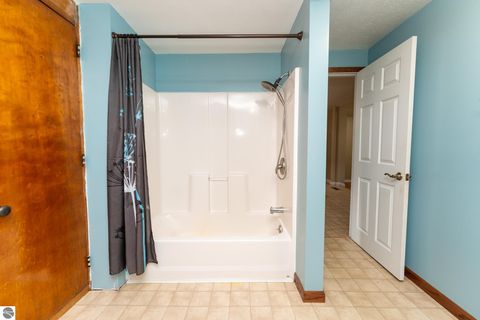 Tiny photo for 3949 Bard Road, Beaverton, MI 48612 (MLS # 1940209)