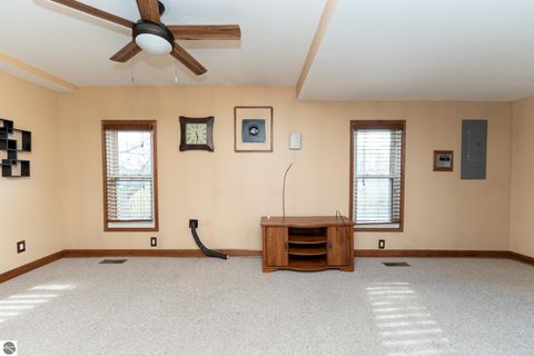 Tiny photo for 3949 Bard Road, Beaverton, MI 48612 (MLS # 1940209)