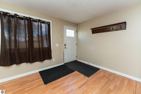 Tiny photo for 3949 Bard Road, Beaverton, MI 48612 (MLS # 1940209)