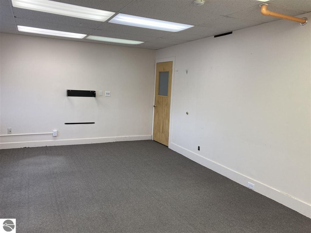 Photo of 807 Airport Access Road #210, Traverse City, MI 49686 (MLS # 1934313)