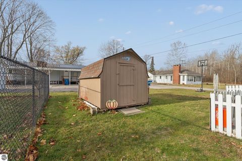 Tiny photo for 1107 Shoreline Drive, Houghton Lake, MI 48629 (MLS # 1940812)