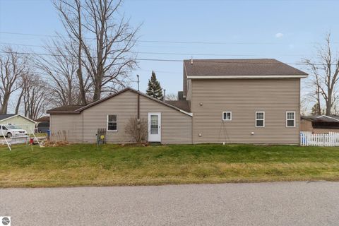 Tiny photo for 1107 Shoreline Drive, Houghton Lake, MI 48629 (MLS # 1940812)