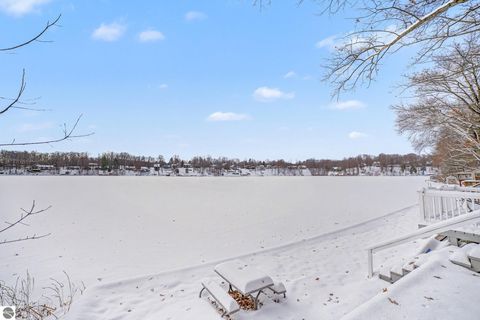 Tiny photo for 7670 Five Lakes Drive, Farwell, MI 48622 (MLS # 1941155)