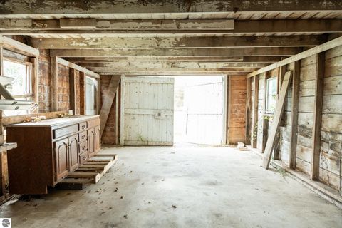 Tiny photo for 6507 W Pickard Road, Mt Pleasant, MI 48858 (MLS # 1939677)