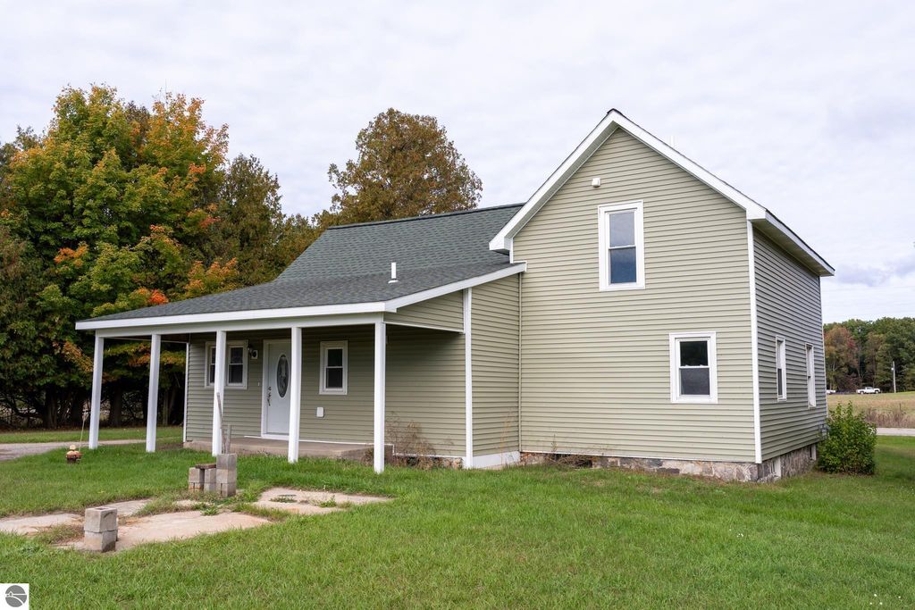 Photo of 6507 W Pickard Road, Mt Pleasant, MI 48858 (MLS # 1939677)