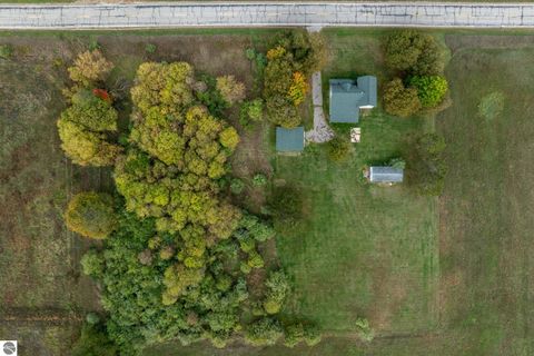 Tiny photo for 6507 W Pickard Road, Mt Pleasant, MI 48858 (MLS # 1939677)