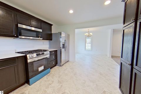 Tiny photo for 6507 W Pickard Road, Mt Pleasant, MI 48858 (MLS # 1939677)