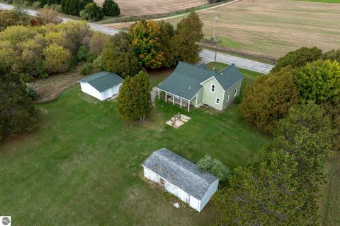 Tiny photo for 6507 W Pickard Road, Mt Pleasant, MI 48858 (MLS # 1939677)