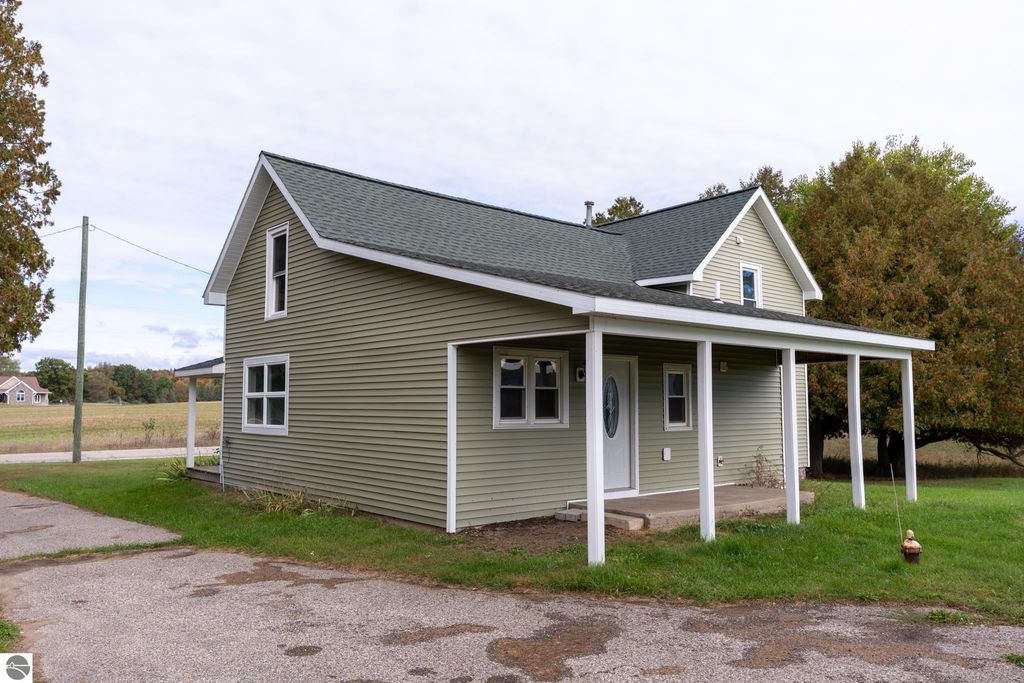 Photo of 6507 W Pickard Road, Mt Pleasant, MI 48858 (MLS # 1939677)