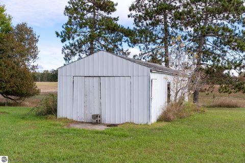 Tiny photo for 6507 W Pickard Road, Mt Pleasant, MI 48858 (MLS # 1939677)