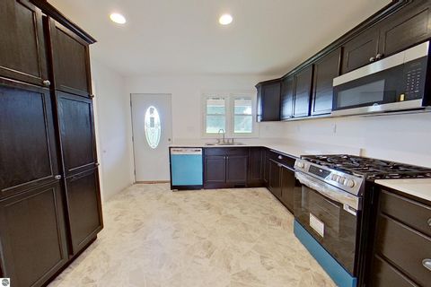 Tiny photo for 6507 W Pickard Road, Mt Pleasant, MI 48858 (MLS # 1939677)