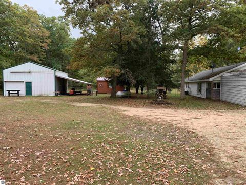Photo of 17851 Caberfae Highway, Wellston, MI 49689 (MLS # 1939494)