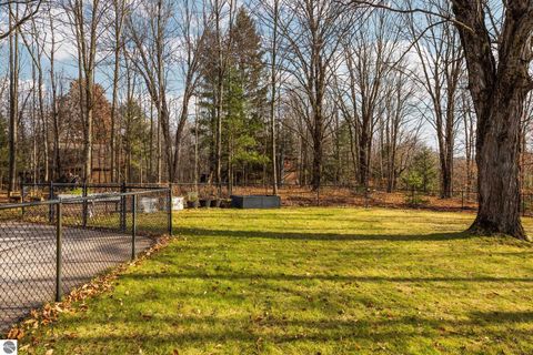 Tiny photo for 15445 Holly Drive, Thompsonville, MI 49683 (MLS # 1940886)