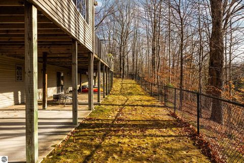 Tiny photo for 15445 Holly Drive, Thompsonville, MI 49683 (MLS # 1940886)