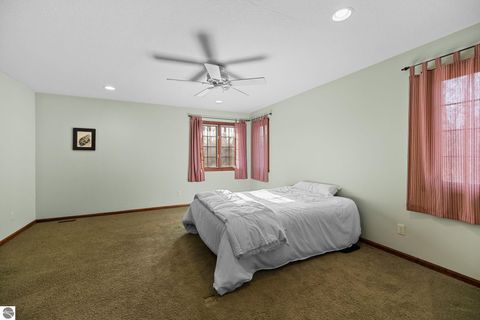 Tiny photo for 15445 Holly Drive, Thompsonville, MI 49683 (MLS # 1940886)