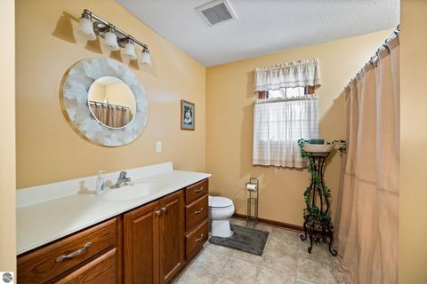 Tiny photo for 15445 Holly Drive, Thompsonville, MI 49683 (MLS # 1940886)