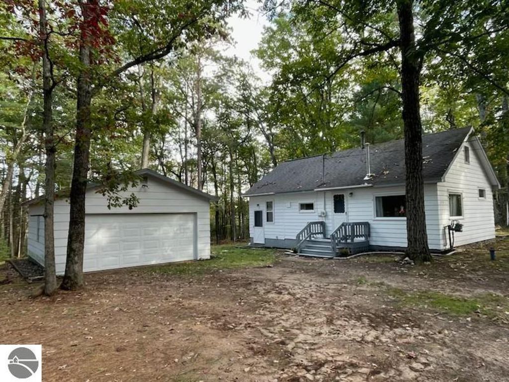 Photo of 2520 Oak Street, National City, MI 48748 (MLS # 1938255)