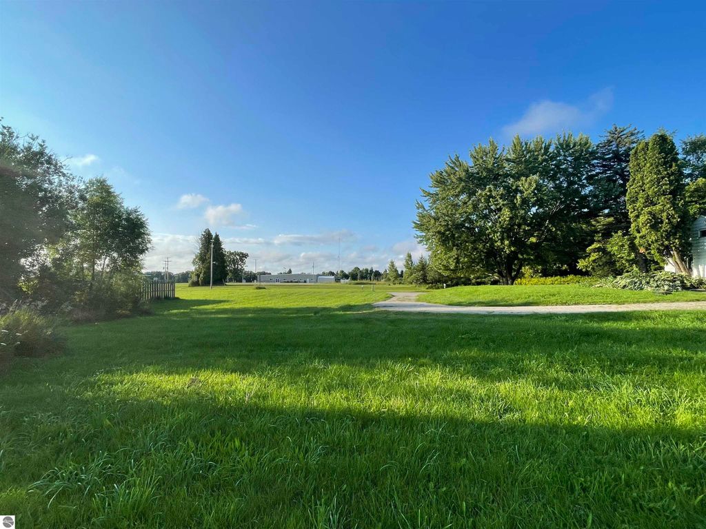 Photo of 3126 W Remus Road, Mt Pleasant, MI 48858 (MLS # 1938025)