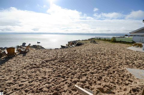 Tiny photo for 629 W Lake Street, Tawas City, MI 48763 (MLS # 1939842)