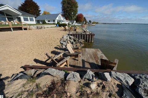 Tiny photo for 629 W Lake Street, Tawas City, MI 48763 (MLS # 1939842)