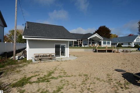 Tiny photo for 629 W Lake Street, Tawas City, MI 48763 (MLS # 1939842)