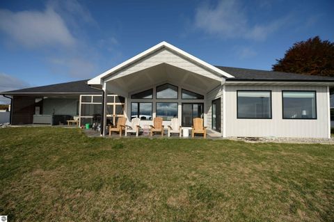 Tiny photo for 629 W Lake Street, Tawas City, MI 48763 (MLS # 1939842)